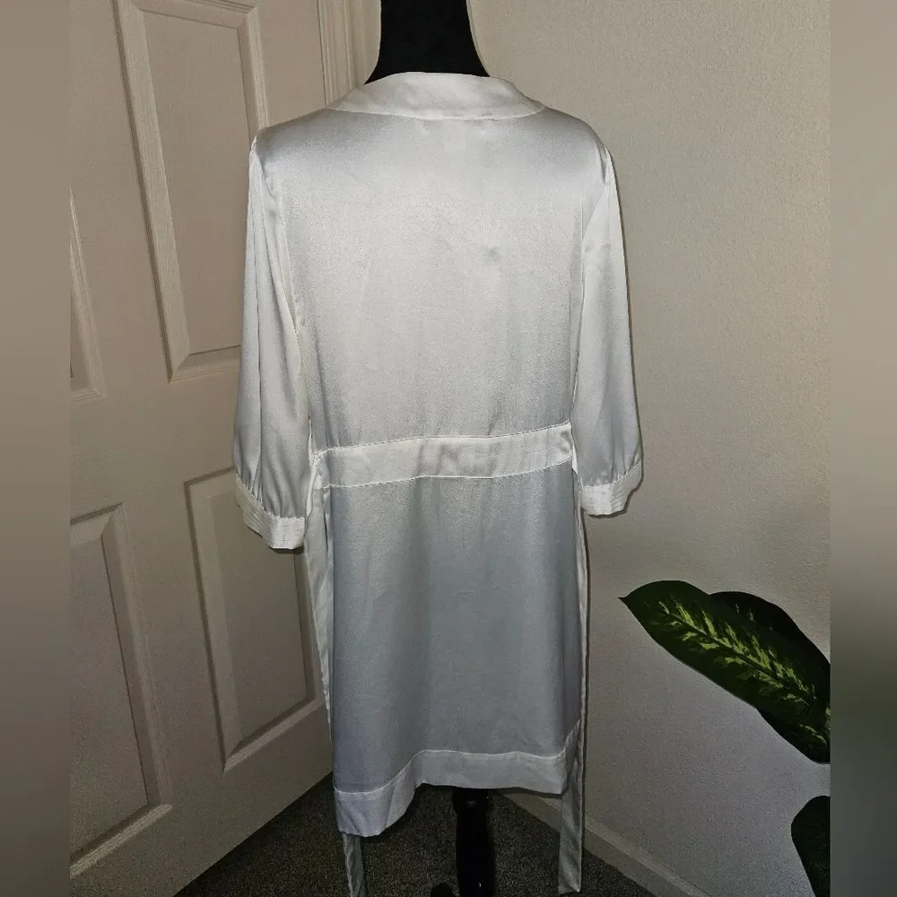 Vintage Y2K Style Victoria's Secret Ivory Robe Size L